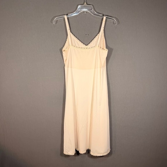 Shadowline Other - Shadowline Vintage Beige Lace Trim Slip Dress Sz‎ 38 L Tall Nightie Babydoll Y2K